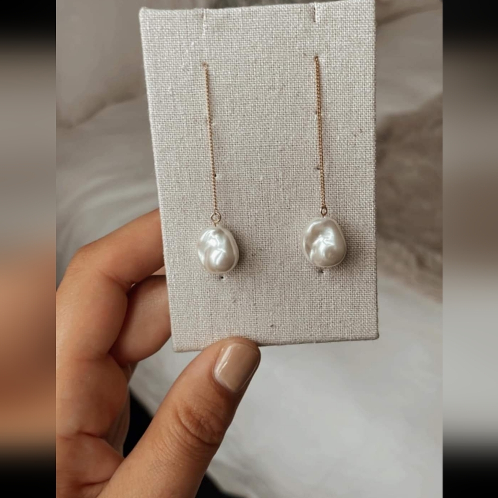Earring - pearl